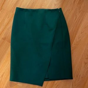 NWT Women’s White House skirt